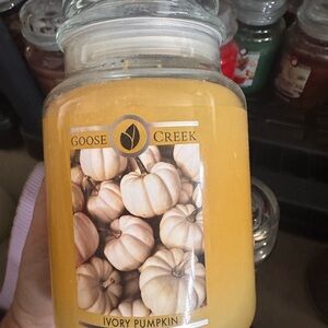 Goose Creek Ivory Pumpkin Scented Candle